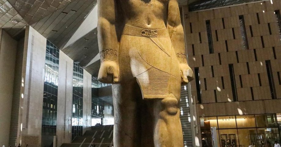 egito-viagem-turismo-cairo-piramides-luxor-abu-simbel-nilo-priori-travel-senior-16.jpg